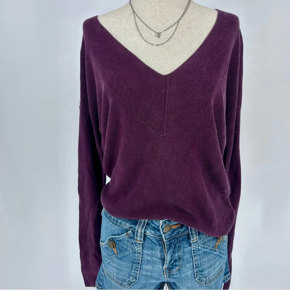 Eileen Fisher Plum V Neck Knit Sweater Minimalist Slouchy Cozy Top Small - Picture 2 of 5